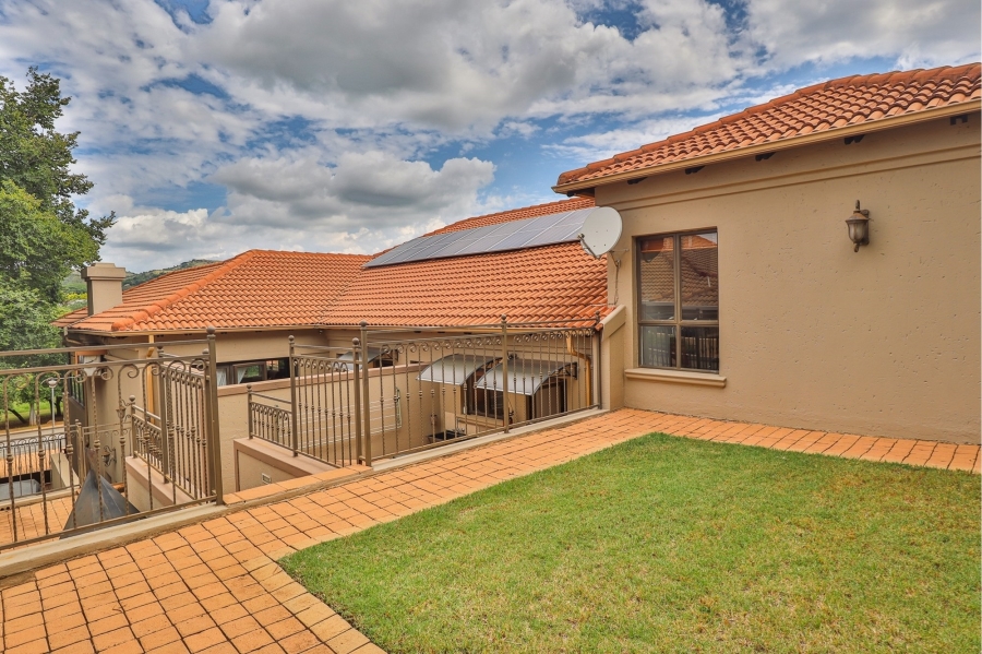5 Bedroom Property for Sale in Xanadu Eco Park North West